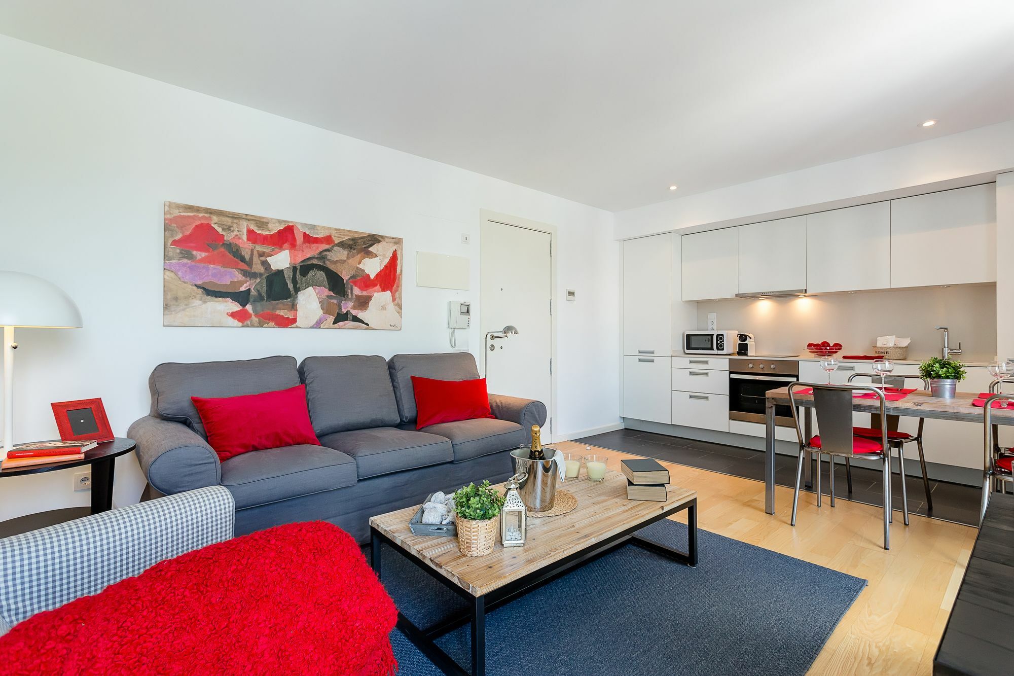 Urban District - Rambla & Pool *